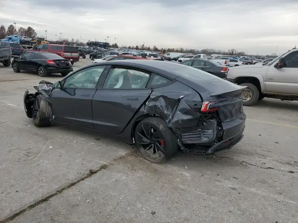 5YJ3E1ET8RF847628 2024 TESLA MODEL 3 - Image 2