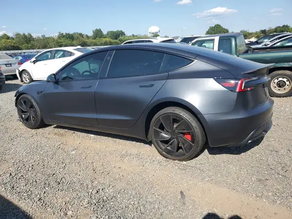 5YJ3E1ET8RF853607 2024 TESLA MODEL 3 - Image 2