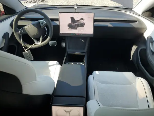 5YJ3E1ET8RF853607 2024 TESLA MODEL 3 - Image 8