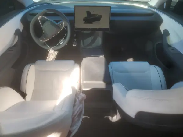 5YJ3E1ET8RF854756 2024 TESLA MODEL 3 - Image 8