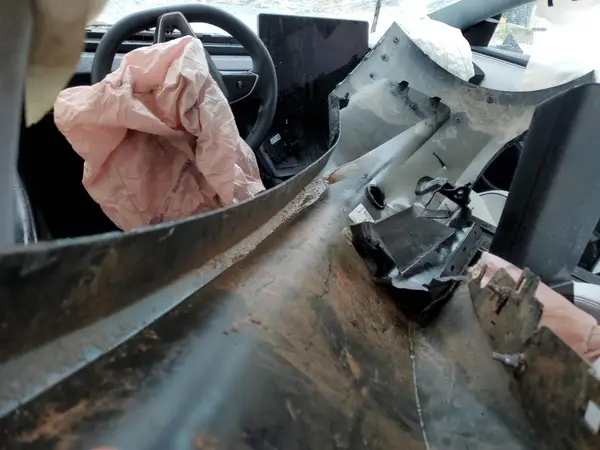 5YJ3E1ET8RF855020 2024 TESLA MODEL 3 - Image 8