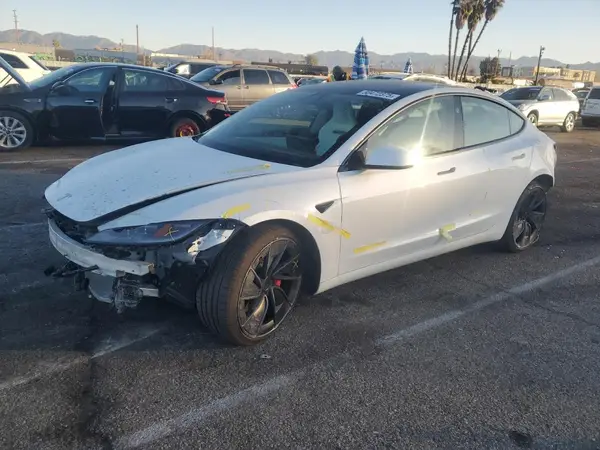 5YJ3E1ET8RF861545 2024 TESLA MODEL 3 - Image 1