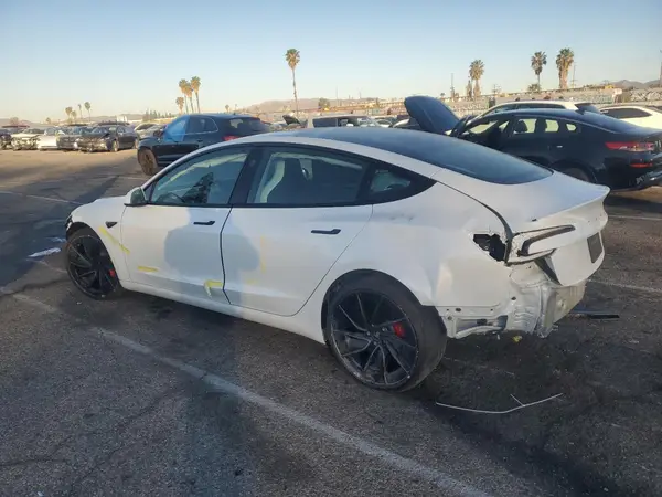 5YJ3E1ET8RF861545 2024 TESLA MODEL 3 - Image 2