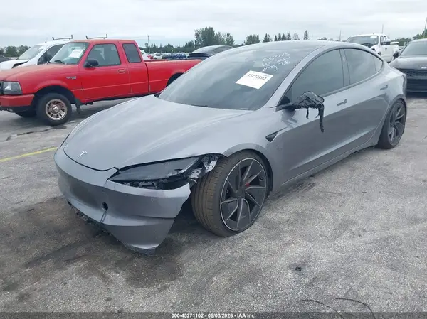 5YJ3E1ET8RF862713 2024 TESLA MODEL 3 - Image 2