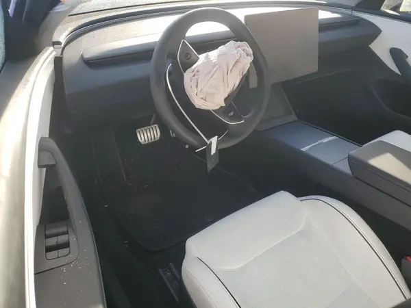 5YJ3E1ET8RF868866 2024 TESLA MODEL 3 - Image 8