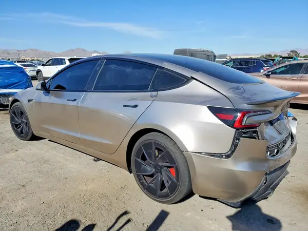 5YJ3E1ET8RF883643 2024 TESLA MODEL 3 - Image 2