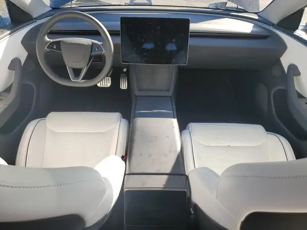 5YJ3E1ET8RF892536 2024 TESLA MODEL 3 - Image 8