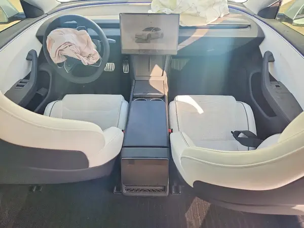 5YJ3E1ET8SF036465 2025 TESLA MODEL 3 - Image 8