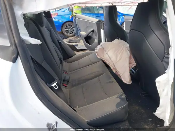 5YJ3E1ET8SF038801 2025 TESLA MODEL 3 - Image 8