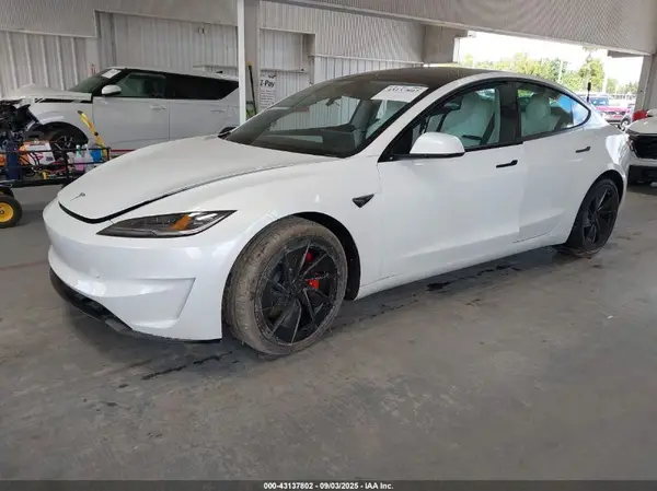 5YJ3E1ET8SF061365 2025 TESLA MODEL 3 - Image 2