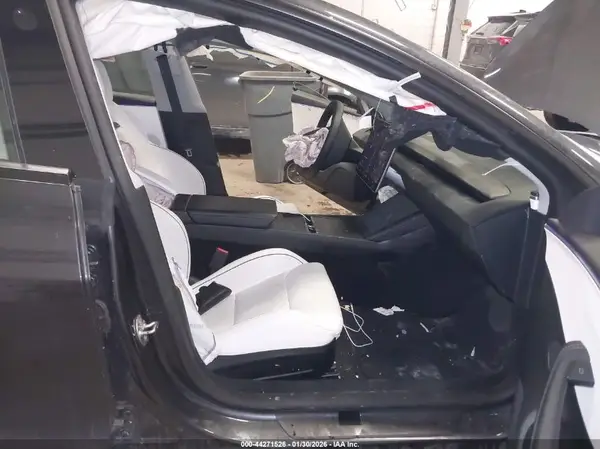 5YJ3E1ET8SF067733 2025 TESLA MODEL 3 - Image 8