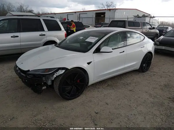 5YJ3E1ET8SF068879 2025 TESLA MODEL 3 - Image 2