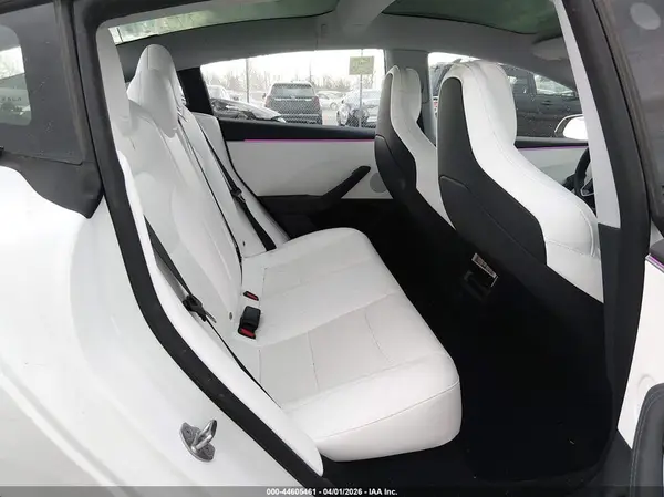 5YJ3E1ET8SF068879 2025 TESLA MODEL 3 - Image 8