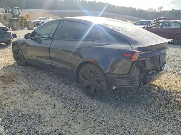 5YJ3E1ET8SF939313 2025 TESLA MODEL 3 - Image 2