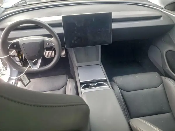 5YJ3E1ET8SF940512 2025 TESLA MODEL 3 - Image 8