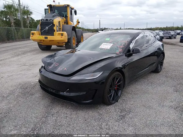 5YJ3E1ET8TF162682 2026 TESLA MODEL 3 - Image 2
