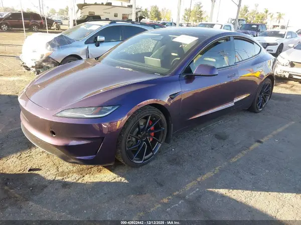 5YJ3E1ET9RF782255 2024 TESLA MODEL 3 - Image 2