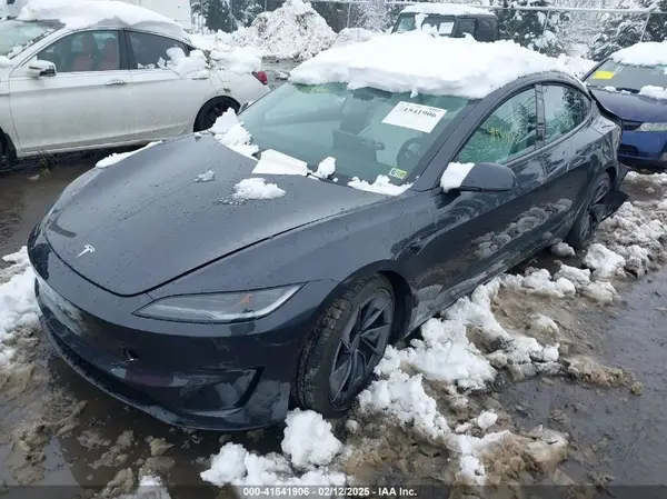 5YJ3E1ET9RF784426 2024 TESLA MODEL 3 - Image 2