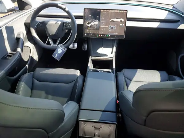 5YJ3E1ET9RF788203 2024 TESLA MODEL 3 - Image 8