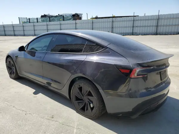5YJ3E1ET9RF806568 2024 TESLA MODEL 3 - Image 2
