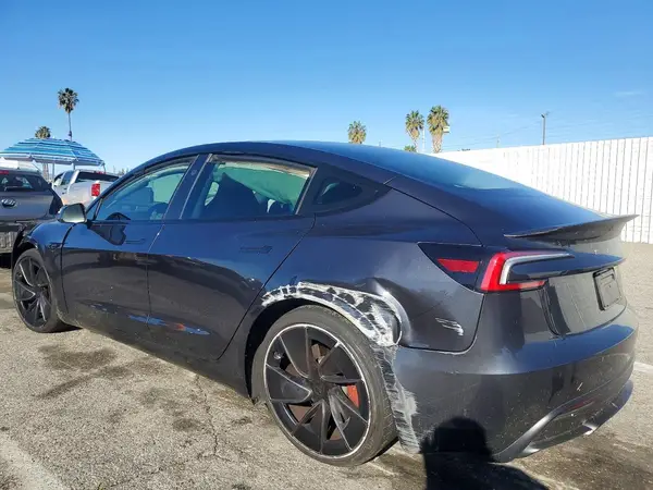 5YJ3E1ET9RF807817 2024 TESLA MODEL 3 - Image 2
