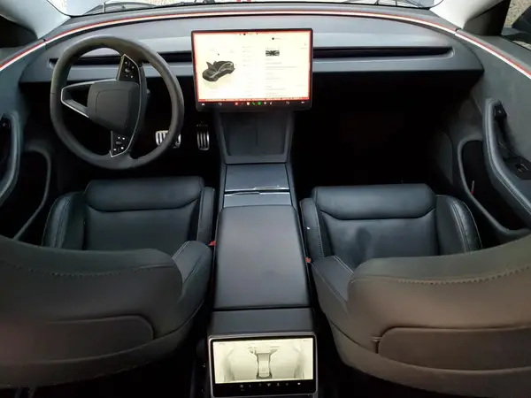 5YJ3E1ET9RF809714 2024 TESLA MODEL 3 - Image 8