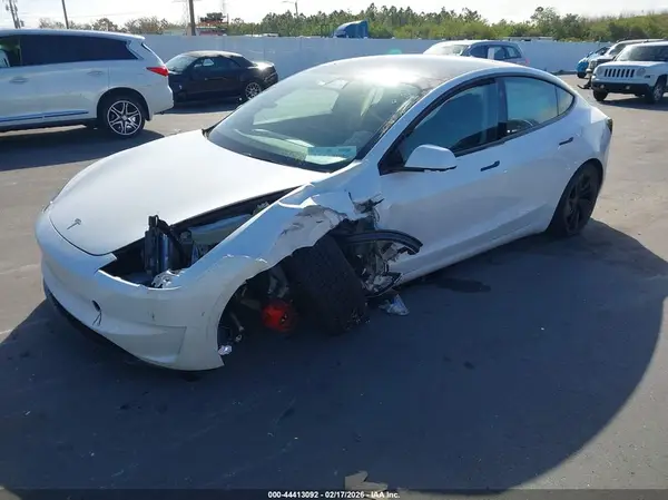 5YJ3E1ET9RF824522 2024 TESLA MODEL 3 - Image 2