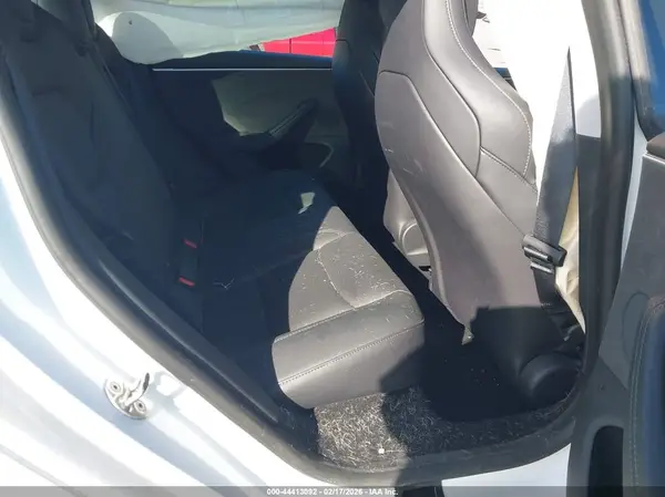 5YJ3E1ET9RF824522 2024 TESLA MODEL 3 - Image 8