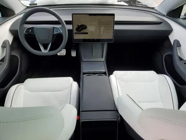 5YJ3E1ET9RF825671 2024 TESLA MODEL 3 - Image 8