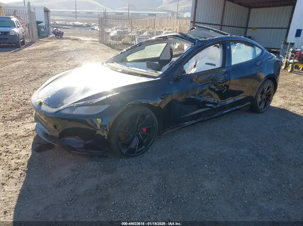 5YJ3E1ET9RF825797 2024 TESLA MODEL 3 - Image 2