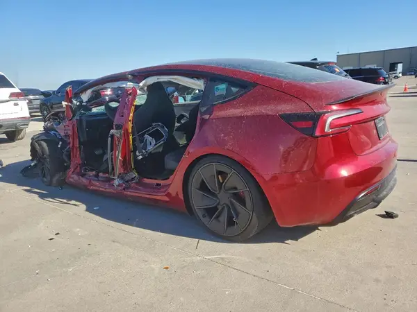 5YJ3E1ET9RF841529 2024 TESLA MODEL 3 - Image 2