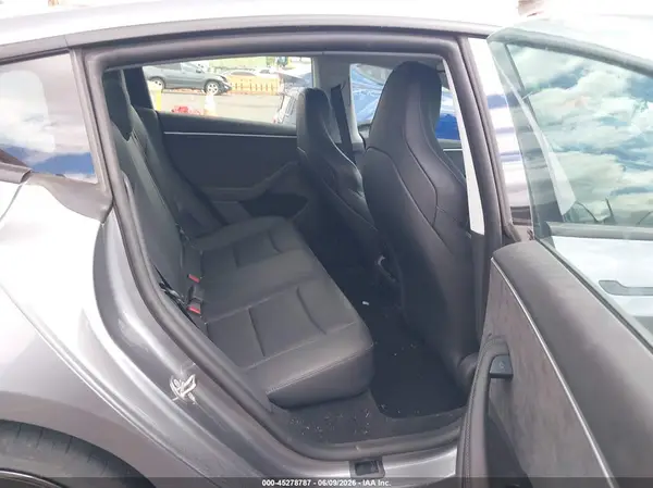 5YJ3E1ET9RF862963 2024 TESLA MODEL 3 - Image 8