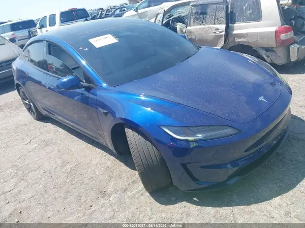 5YJ3E1ET9RF881934 2024 TESLA MODEL 3 - Image 1