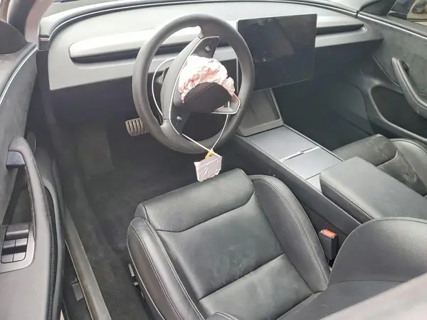 5YJ3E1ET9RF898880 2024 TESLA MODEL 3 - Image 8