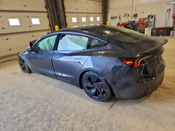 5YJ3E1ET9RF899348 2024 TESLA MODEL 3 - Image 2