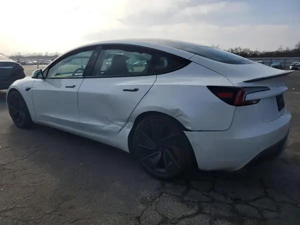 5YJ3E1ET9SF074139 2025 TESLA MODEL 3 - Image 2