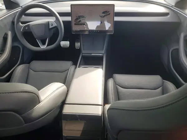 5YJ3E1ET9SF074139 2025 TESLA MODEL 3 - Image 8