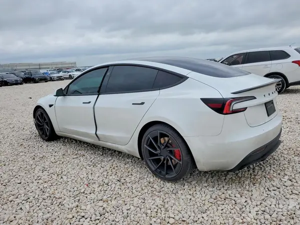 5YJ3E1ET9SF077851 2025 TESLA MODEL 3 - Image 2