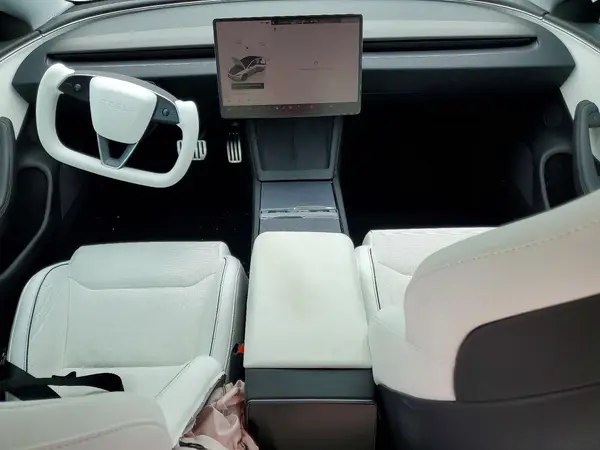 5YJ3E1ET9SF077851 2025 TESLA MODEL 3 - Image 8