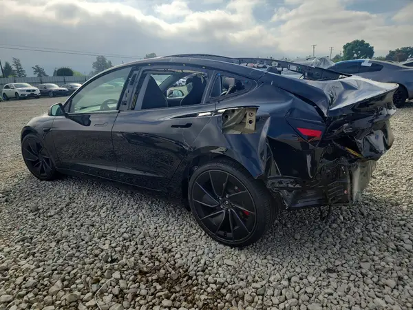 5YJ3E1ET9SF078059 2025 TESLA MODEL 3 - Image 2
