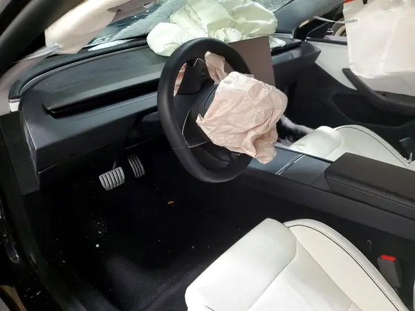 5YJ3E1ET9SF962759 2025 TESLA MODEL 3 - Image 8