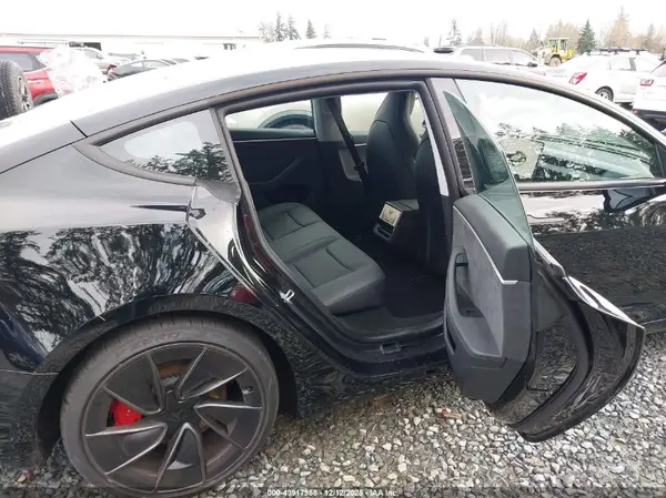 5YJ3E1ET9SF966794 2025 TESLA MODEL 3 - Image 8