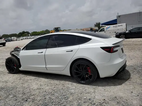 5YJ3E1ETXRF787397 2024 TESLA MODEL 3 - Image 2