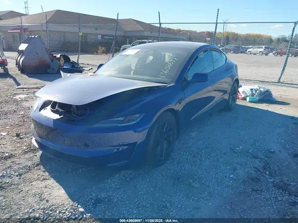 5YJ3E1ETXRF795032 2024 TESLA MODEL 3 - Image 2