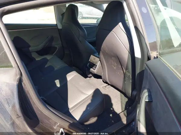5YJ3E1ETXRF820690 2024 TESLA MODEL 3 - Image 8