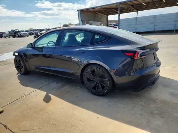 5YJ3E1ETXRF824321 2024 TESLA MODEL 3 - Image 2