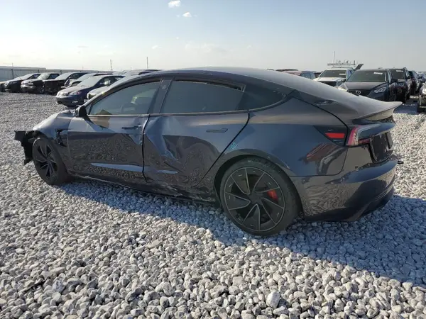 5YJ3E1ETXRF825582 2024 TESLA MODEL 3 - Image 2
