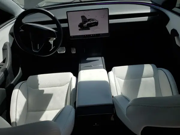 5YJ3E1ETXRF843645 2024 TESLA MODEL 3 - Image 8