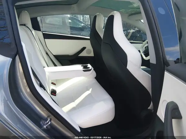 5YJ3E1ETXRF865760 2024 TESLA MODEL 3 - Image 8