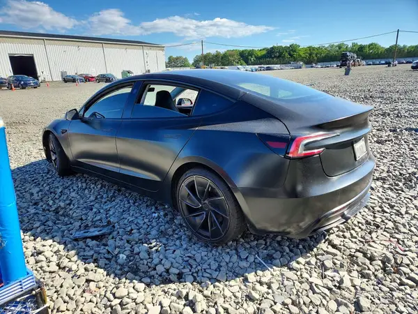 5YJ3E1ETXRF866035 2024 TESLA MODEL 3 - Image 2